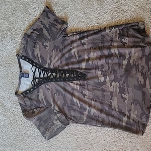 Laced Camo t shirt